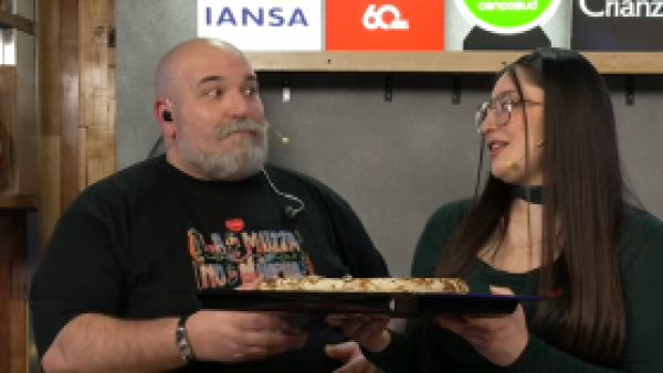 ¡El chef Juanma visita el react de "MasterChef Chile"!