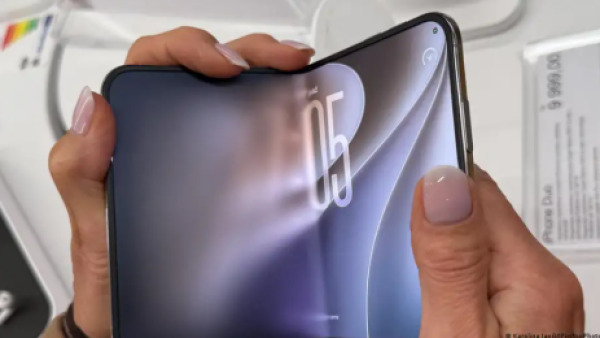Pliegue de iPhone Duo falla y Apple ya cambia equipos a quien lo sufre