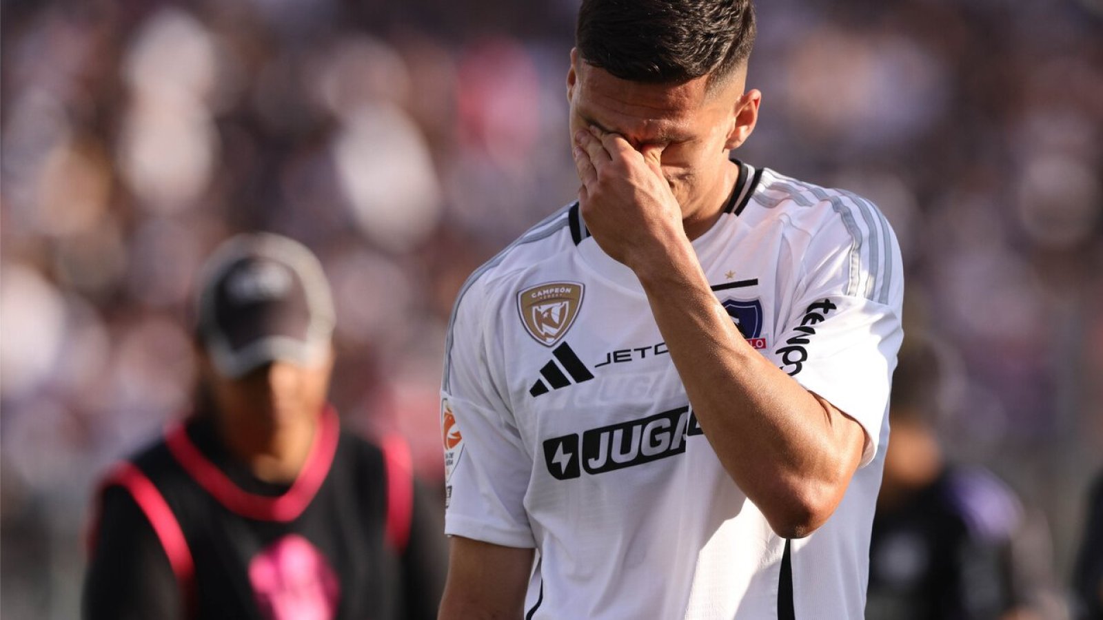 Lucas Cepeda evalúa demanda en contra de Blanco y Negro
