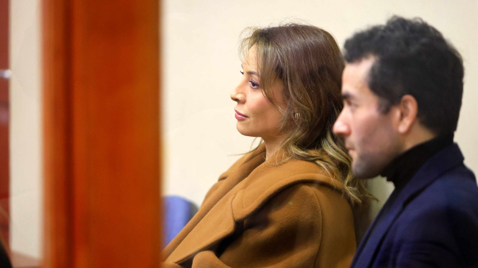 Carabinero es formalizado por cohecho tras pedir millonario préstamo a Camila Polizzi durante su arresto domiciliario
