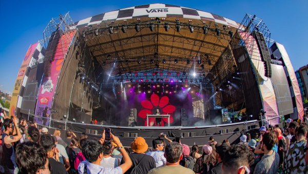 De The Strokes al post-rock de Godspeed: Los 5 imperdibles internacionales que trae Fauna Primavera
