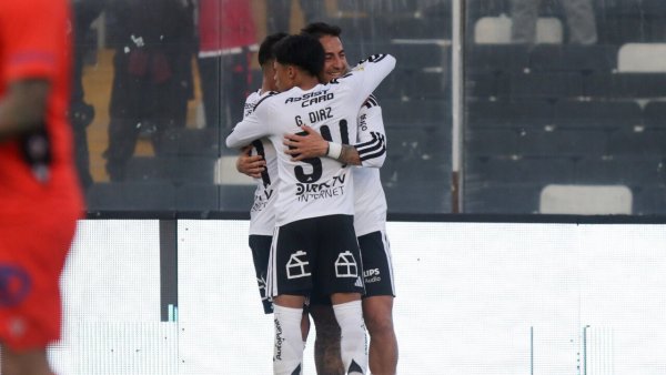 “Esto es cine”: Hinchas de Colo Colo se rinden ante la tremenda actuación de Javier Correa
