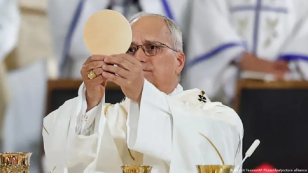 León XIV es el primer papa en votar en unas elecciones de EE. UU.